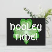 Shamrock grote 'Hooley Time' uitnodiging zwart (Staand voorkant)