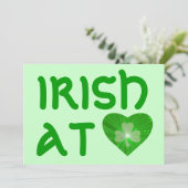 Shamrock Heart 'Irish at Heart', uitnodiging groen (Staand voorkant)