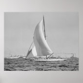 Shamrock III tijdens de Amerikaanse Cup 1903 Poster (Voorkant)