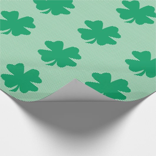 Shamrock Leaf Green Stripes St Patrick's Day 2024 Cadeaupapier (Hoek)