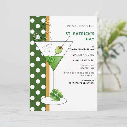 Shamrock martini St Patricks Day Party Invitation Kaart (Staand voorkant)
