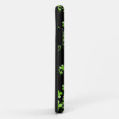 Shamrock-patroon, groen op zwart accessoire Case-Mate iPhone Case (Achterkant/rechts)