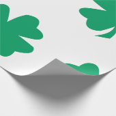Shamrock Patroon Groen Wit St Patrick's Day 2024 Cadeaupapier (Hoek)
