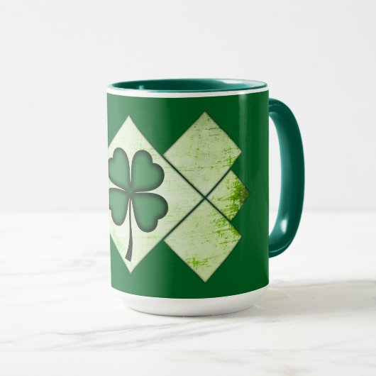 Shamrock Pattern St Patrick’s Day Shirt – caneca Mok (Voorkant rechts)