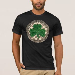 Shamrock, rooster en Keltische knopen op beige Shi T-shirt