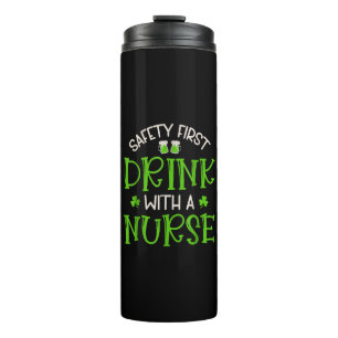 Shamrock Safety First Drink Met Een Verpleegster Thermosbeker