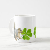 Shamrock Squirrel Mok (Voorkant links)