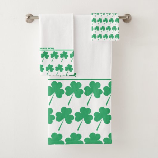 SHAMROCK St Patrick Personalized Scripting WHITE Bad Handdoek (Insitu)