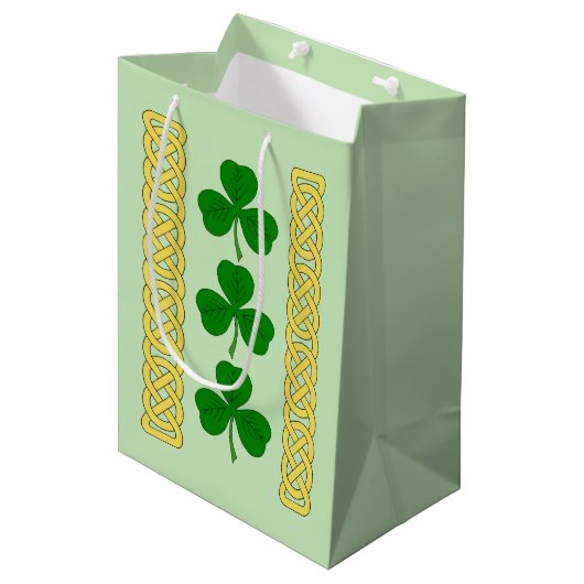 Shamrock Trio en Knotwork Bands Medium Cadeauzakje (Voorkant Gekanteld)