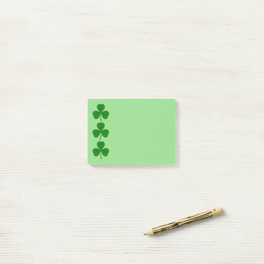 Shamrock Trio Post-it® Notes (Op bureau)
