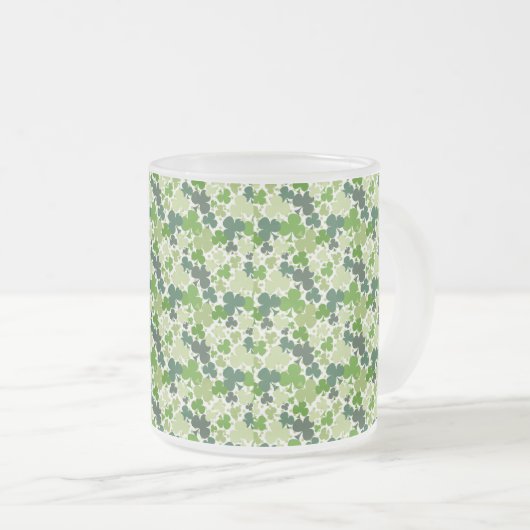 Shamrocks 10 oz Mok van gevroren glas (Voorkant rechts)