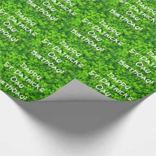 Shamrocks Clover Leaves St. Patrick's Day Birthday Cadeaupapier (Hoek)