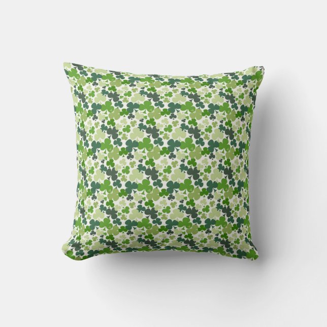 Shamrocks, Clovers, St. Patrick's Pillow 16 x 16 i Kussen (Voorkant)