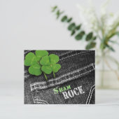 Shamrocks in Black Jeans Pocket St. Patrick's Day Briefkaart (Staand voorkant)