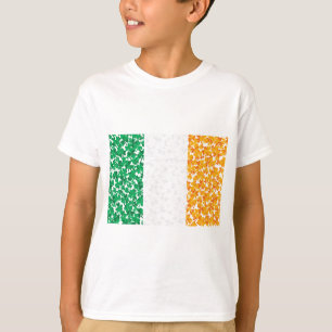 Shamrocks in een vlag t-shirt