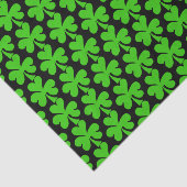 Shamrocks op zwart tissuepapier (Detail)