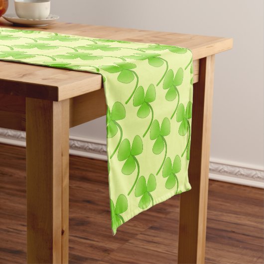 Shamrocks St. Patrick's Day Table Runner Medium Tafelloper (Voorbeeld)