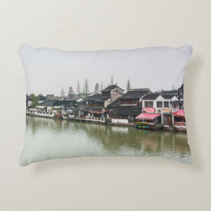 Shanghai, China, Mar 30, 2017, Wooden histc bui Accent Kussen