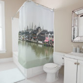 Shanghai, China, Mar 30, 2017, Wooden histc bui Douchegordijn (In situ)