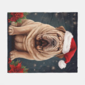 Shar Pei-hond in de sneeuw met Kerstmis Fleece Deken (Voorkant (Horizontaal))