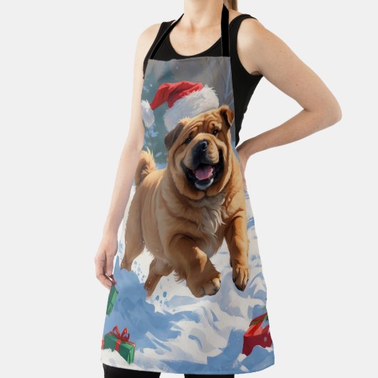 Shar Pei loopt in de sneeuw met kerst Pet Schort (Insitu)