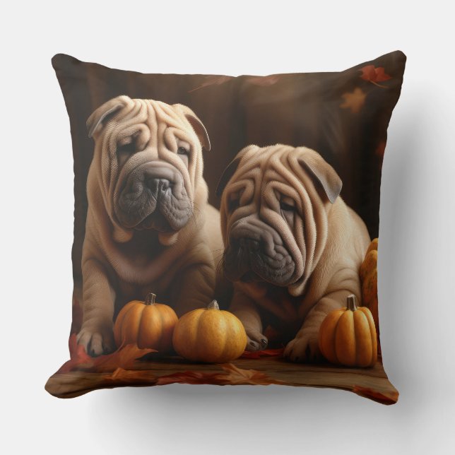 Shar Pei Pup Autumn Delight Pompoen Kussen (Voorkant)