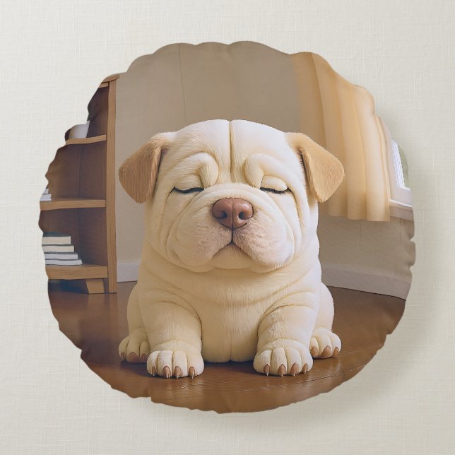 Shar Pei Pup - Zachte Sereniteit van WangWang Rond Kussen (Voorkant)