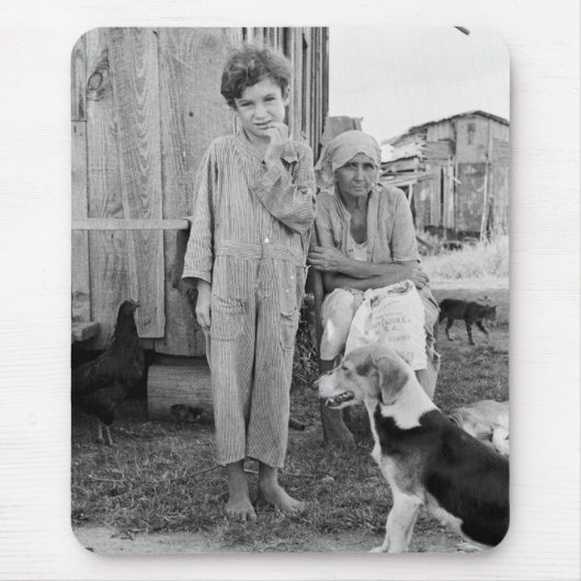 Sharecropper Family with Hound Dog, 1935 Muismat (Voorkant)