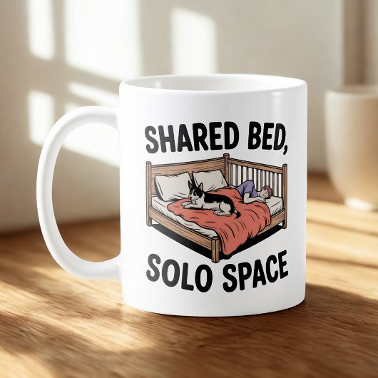Shared Bed, Solo Space | Dog & Cat Humor Koffiemok