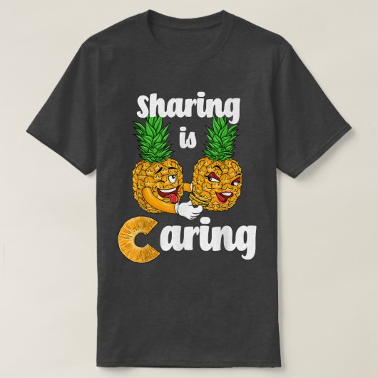 Sharing is Caring Swingers Couple Pineapple Men Wo T-shirt (Design voorkant)