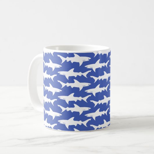 Shark Attack - Blauw en wit Koffiemok (Voorkant links)