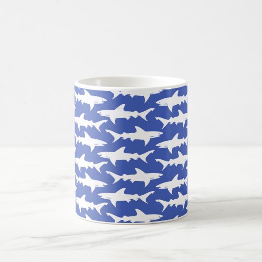 Shark Attack - Blauw en wit Koffiemok (Center)