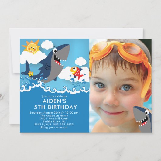 Shark Attack Pool verjaardagsuitnodiging Kaart (Voorkant)