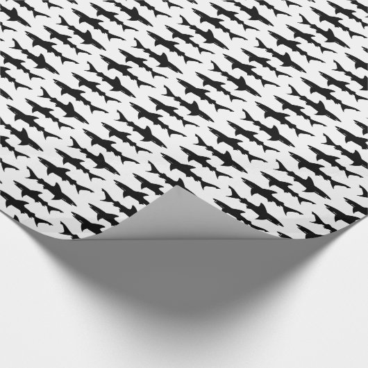 Shark Attack School of Sharks Zwart-wit Cadeaupapier (Hoek)