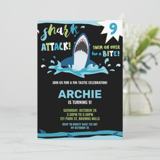 Shark Attack Verjaardagsfeestje Shark Boys Pool Pa Kaart (Staand voorkant)