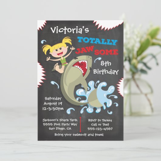 Shark Birthday Swimming Pool Party Invitations Kaart (Staand voorkant)