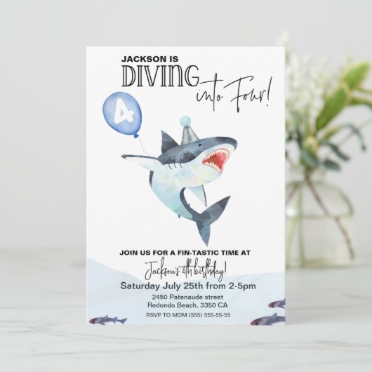 Shark Birthday-uitnodiging - Duik in VIER Kaart (Staand voorkant)