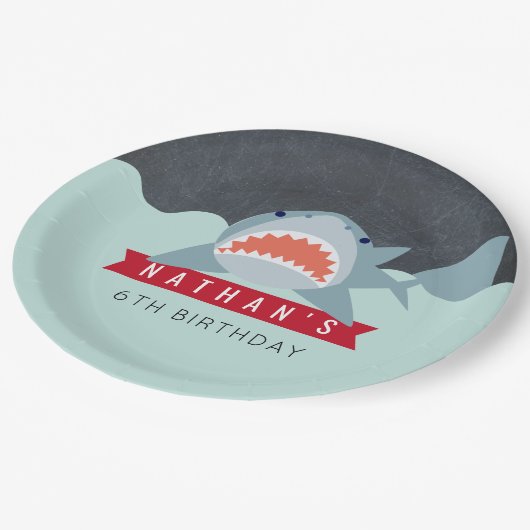 Shark Boy Navy Blue Pool Verjaardagspapier Bord (Gekanteld)