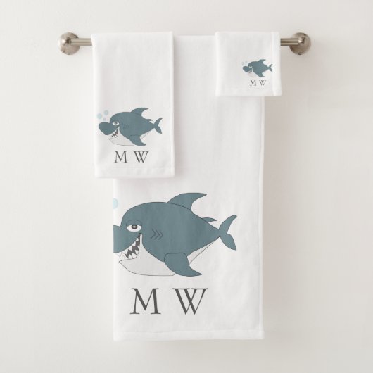 Shark Design Monogrammed Bad Handdoek (Insitu)