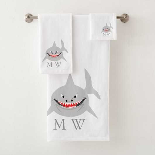 Shark Design Monogrammed Bad Handdoek (Insitu)