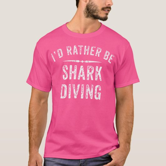 Shark Diving is een grappige haaienduiker T-shirt (Voorkant)