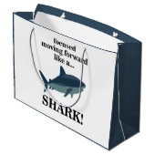 Shark focuste zich vooruit als een haai groot cadeauzakje (Achterkant Gekanteld)
