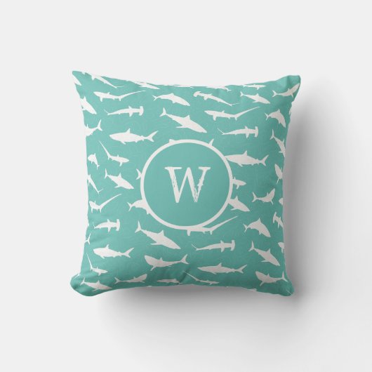 Shark Frenzy Blue White Monogram Kussen (Voorkant)