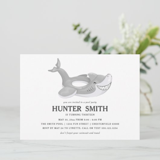 Shark Pool Float Birthday Pool Party Kaart (Staand voorkant)