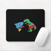 Shark Punching T-rex dinosaurus Funny Fighting Box Muismat (Met muis)