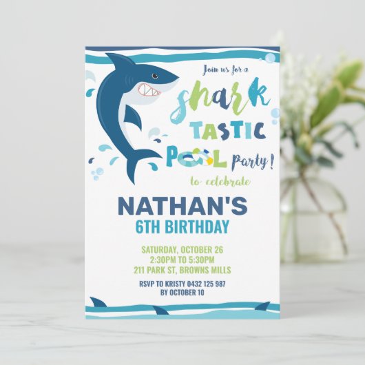 Shark-Tastic Pool Verjaardagsfeestje Shark Boy Kaart (Staand voorkant)