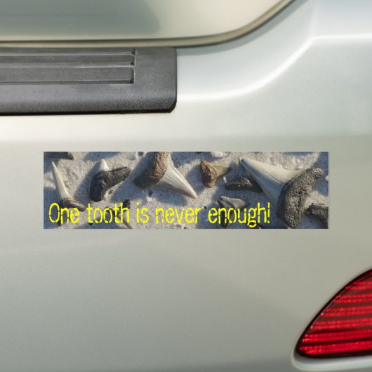 Shark Tooth Bumpersticker (Op auto)