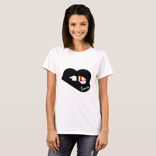 Sharnia's Lips Belgium T-Shirt (zwarte lips) (Voorkant volledig)
