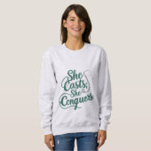 She Casts She Conquers – Women’s Sweatshirt (Voorkant volledig)