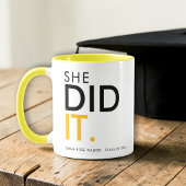 She Did It Black Yellow Graduation Gift Mok